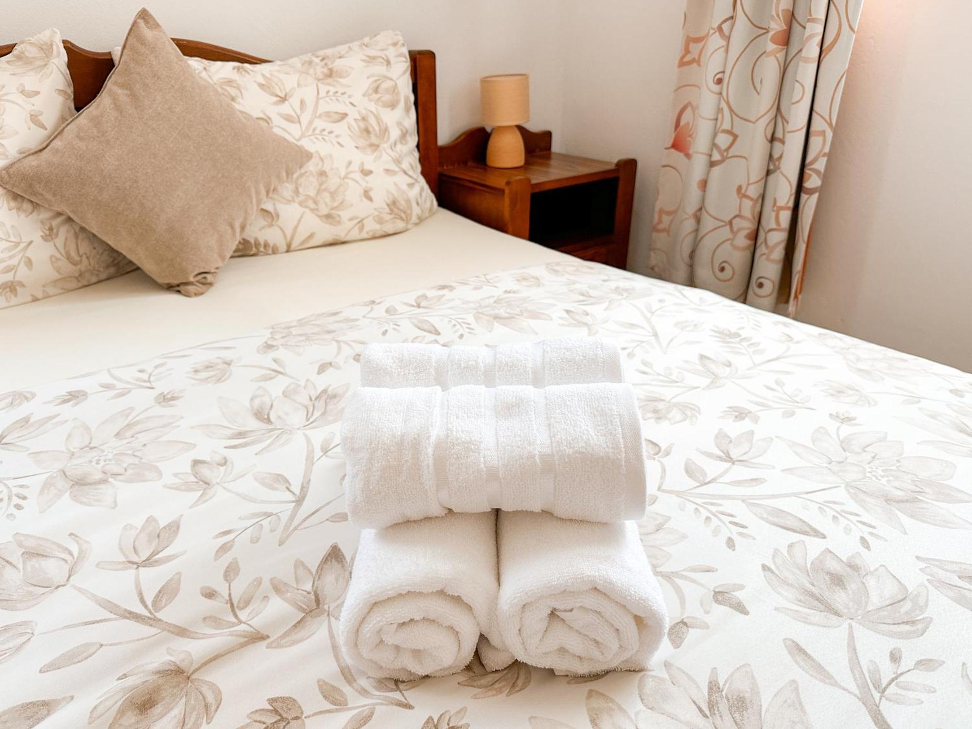 Sunside Apartments พูลา ภายนอก รูปภาพ
