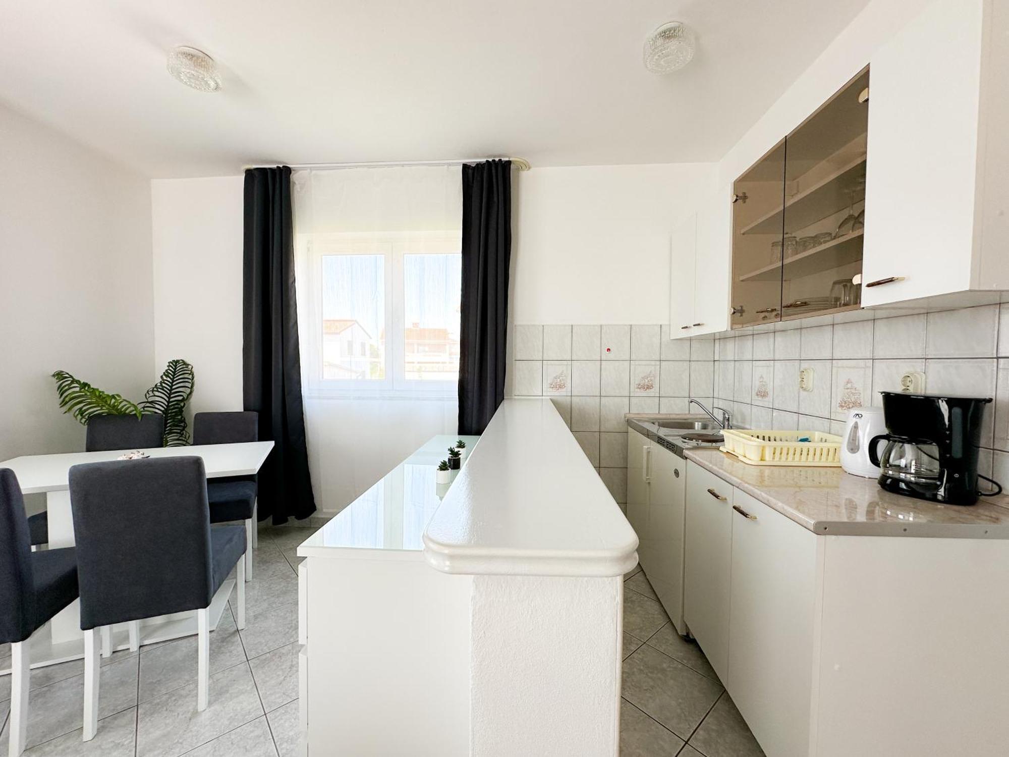 Sunside Apartments พูลา ภายนอก รูปภาพ
