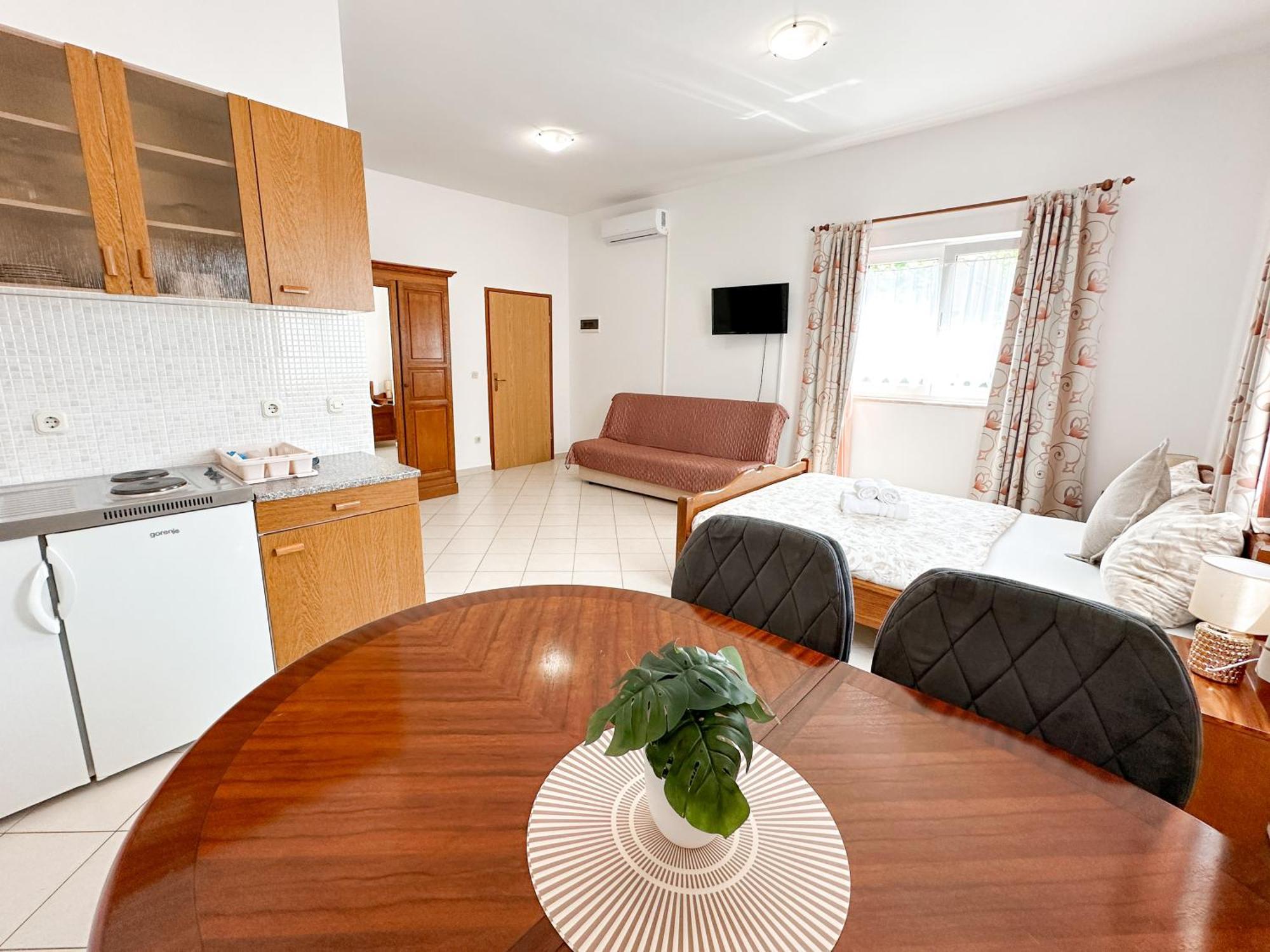 Sunside Apartments พูลา ภายนอก รูปภาพ